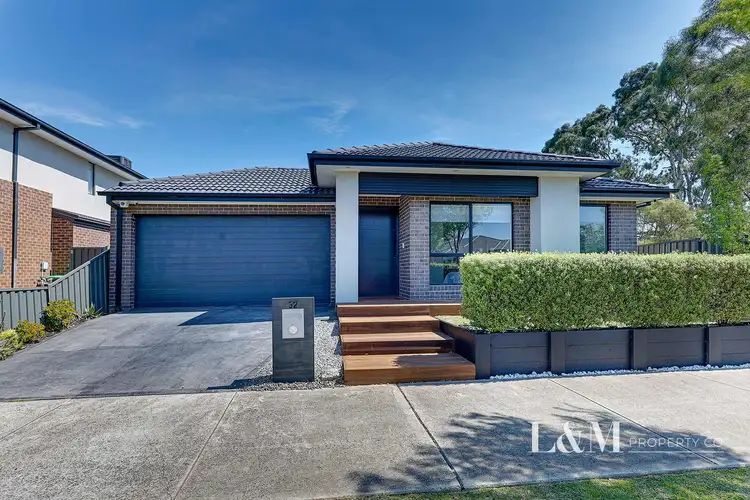 32 Debonair Parade, Craigieburn VIC 3064