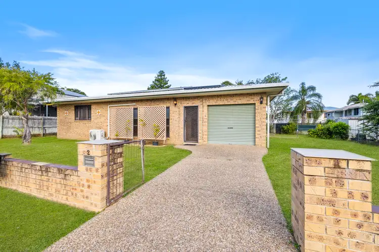 2 Henderson Street, Park Avenue QLD 4701
