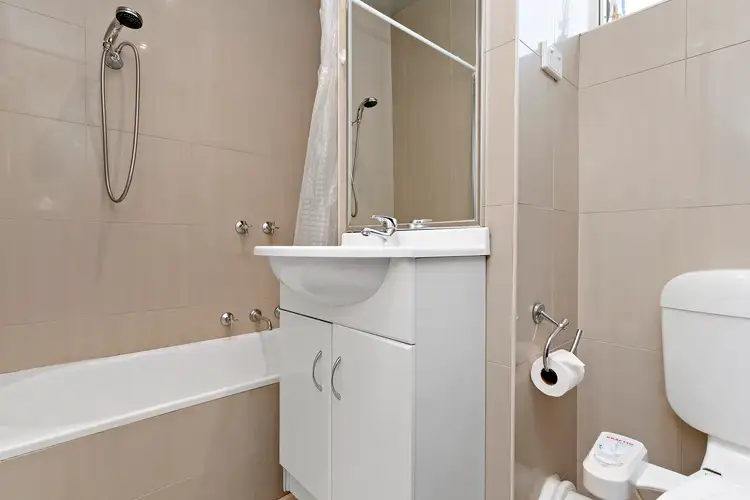 Sixth view of Homely house listing, 7/7 Pengelly Court, Sunshine VIC 3020