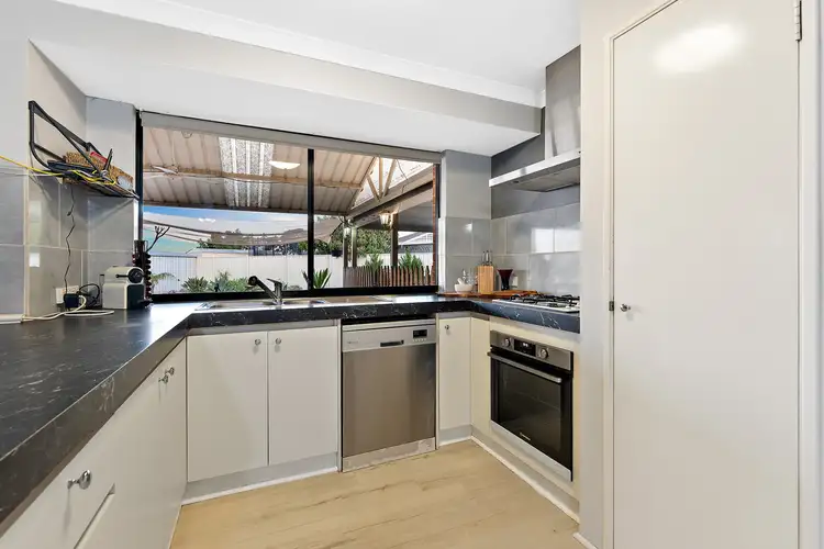 Sixth view of Homely house listing, 8 Rutherford Square, Orelia WA 6167