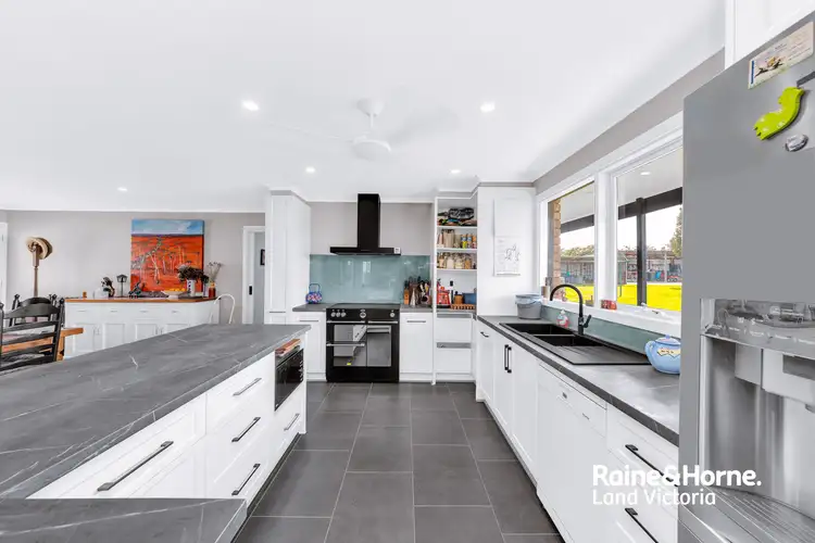 140 Seymour Road, Nar Nar Goon North VIC 3812