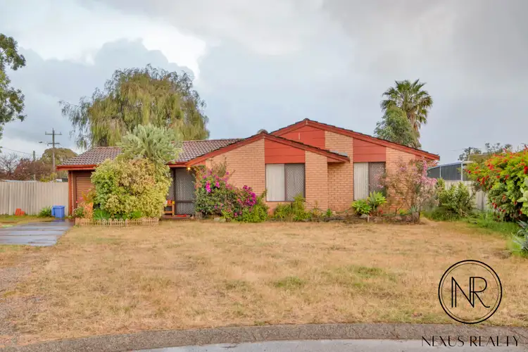 Third view of Homely house listing, 2 Heron Court, Camillo WA 6111