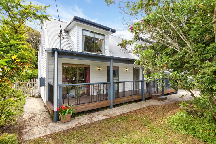 8 Yellow Rock Road, Urunga NSW 2455