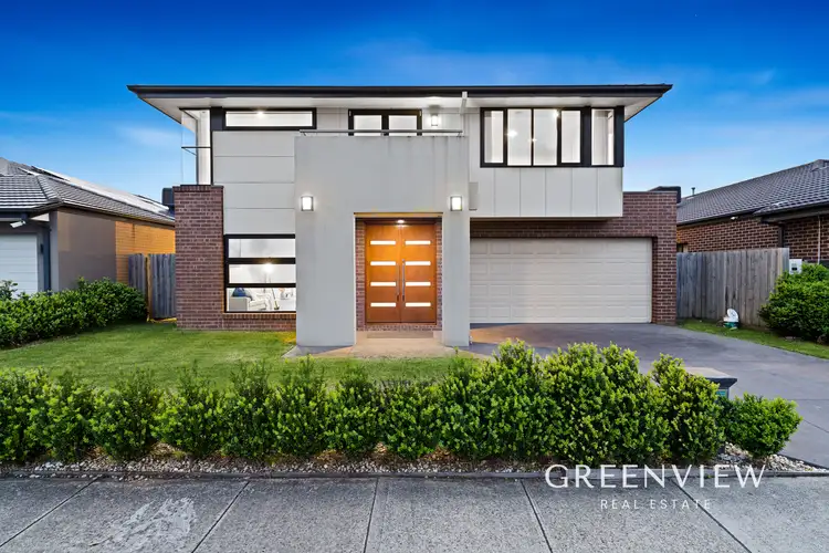 121 Wheelers Park Drive, Cranbourne North VIC 3977