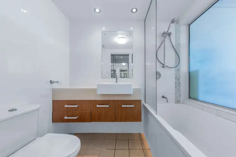 Sixth view of Homely unit listing, 8/18 Seaview Drive, Airlie Beach QLD 4802