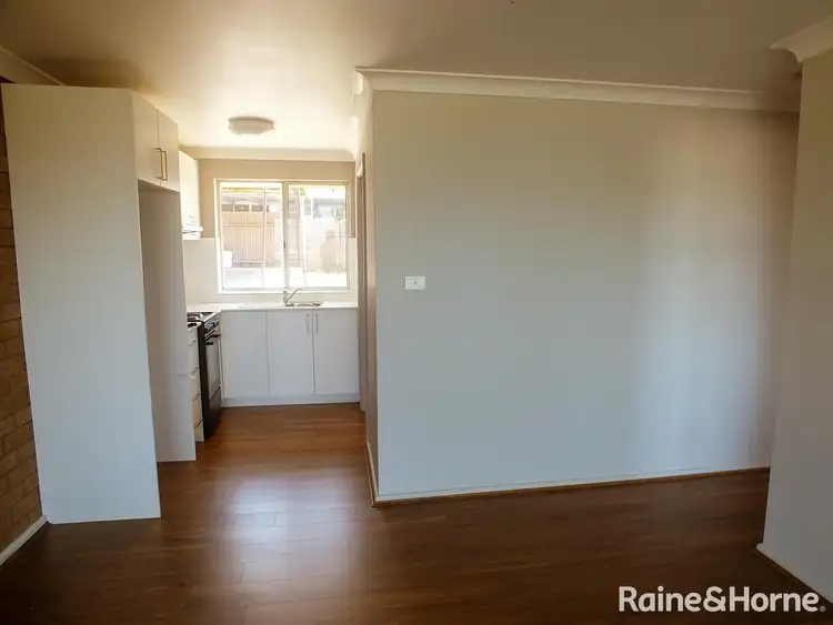 Fifth view of Homely block of units listing, 1, 2, 3 & 4/82 East Street, Grenfell NSW 2810