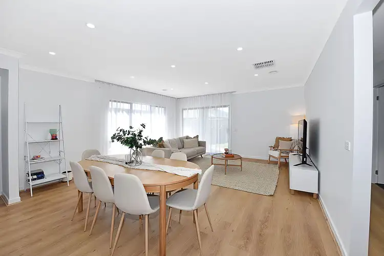 14 Kostas Street