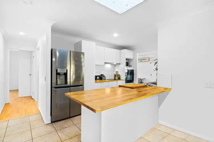 Fifth view of Homely house listing, 10 Cannington Place, Helensvale QLD 4212