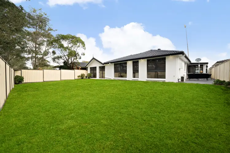 31 Madison Circuit, St Clair NSW 2759