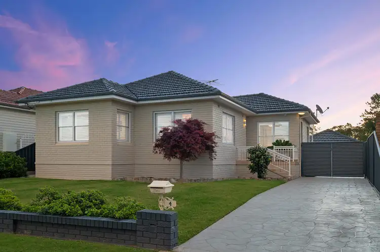 4 Austin Avenue, Beverly Hills NSW 2209