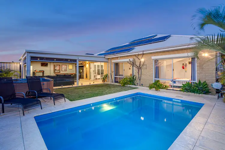 14 Featherstone Gardens, Butler WA 6036