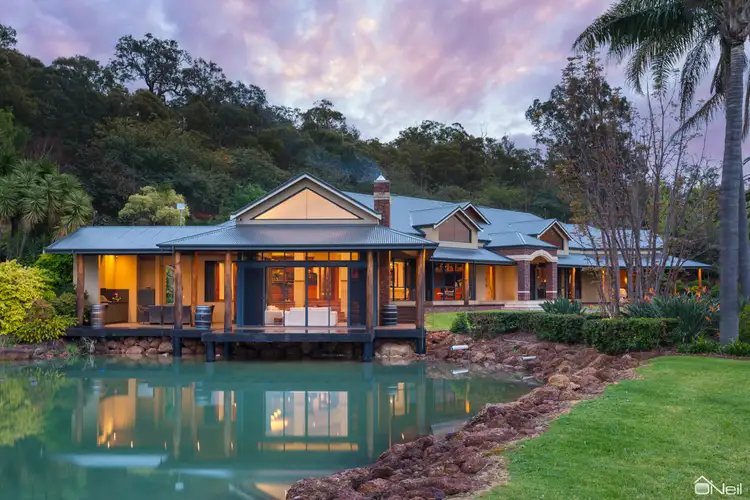 319 Carradine Road, Bedfordale WA 6112