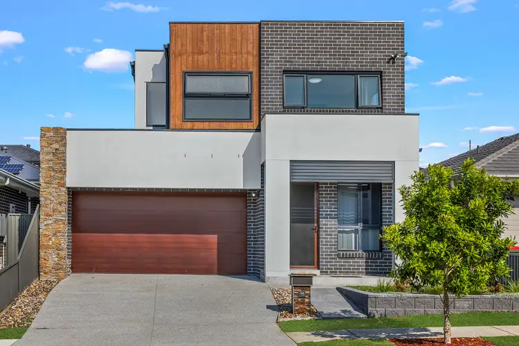 16 Glossodia Drive, Denham Court NSW 2565