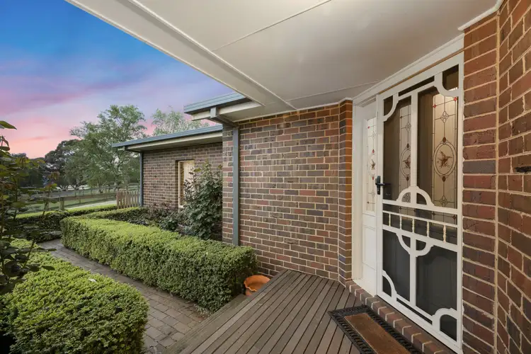Seventh view of Homely house listing, 2 Muirhead close, Warragul VIC 3820