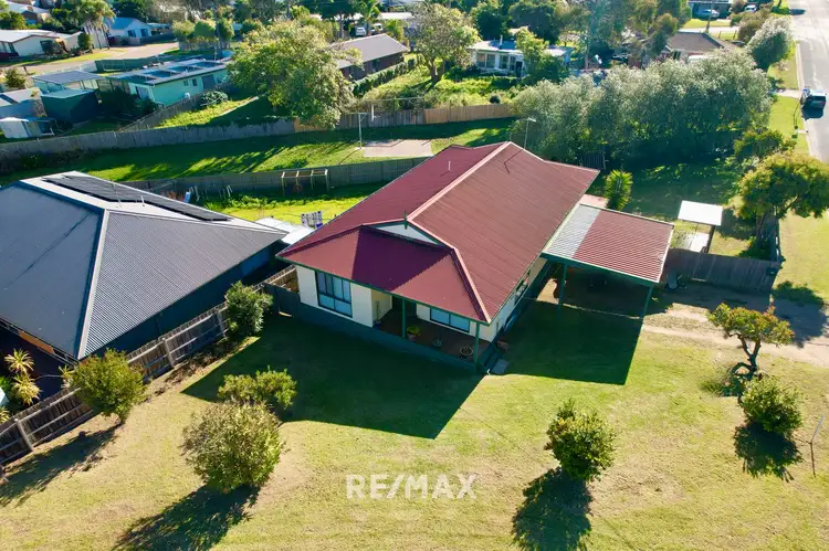 2 Foam Street, Lakes Entrance VIC 3909