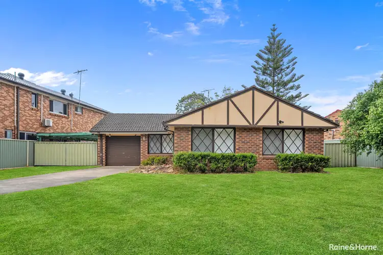 8 Devenish Street, Greenfield Park NSW 2176
