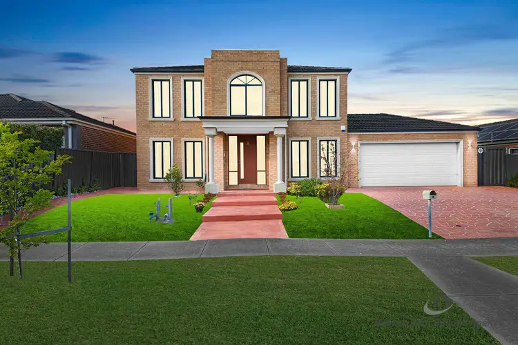 8 Murrumbidgee Street, Manor Lakes VIC 3024