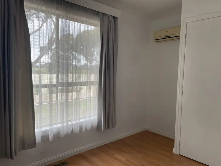 Second view of Homely house listing, 8 Oak Court, Braybrook VIC 3019