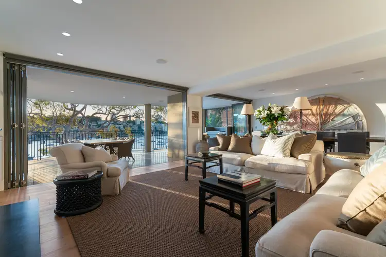 2/17 Gladswood Gardens, Double Bay NSW 2028