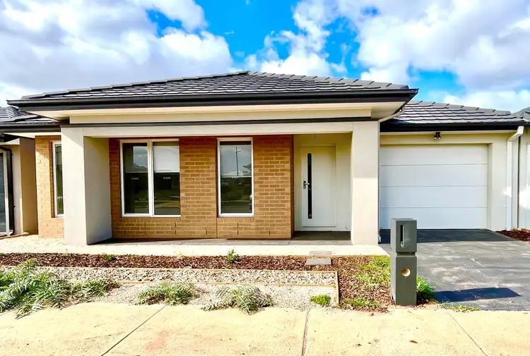 16 Rangipo Street, Truganina VIC 3029