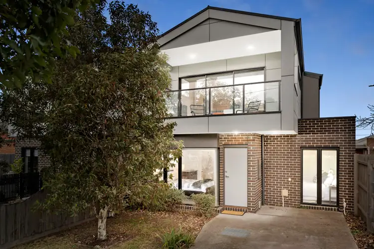 2/29 Yardley Street, Maidstone VIC 3012
