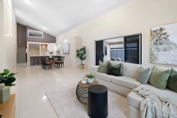 2 Southern Lights Drive, Pimpama QLD 4209