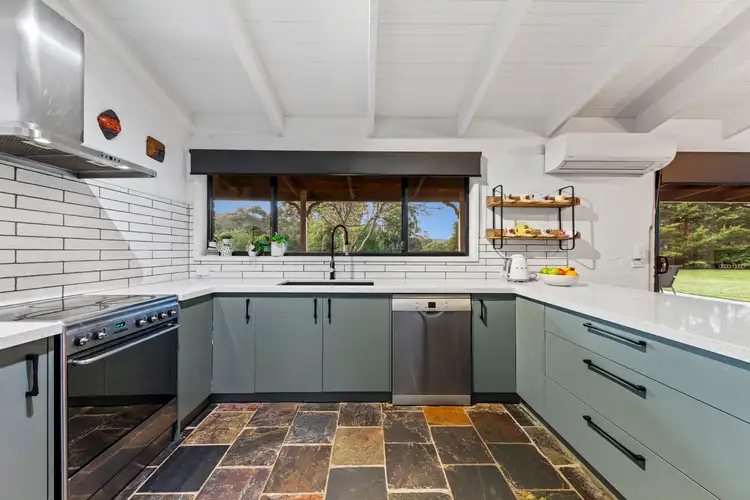 Third view of Homely house listing, 4 Bellbird Close, Pakenham VIC 3810