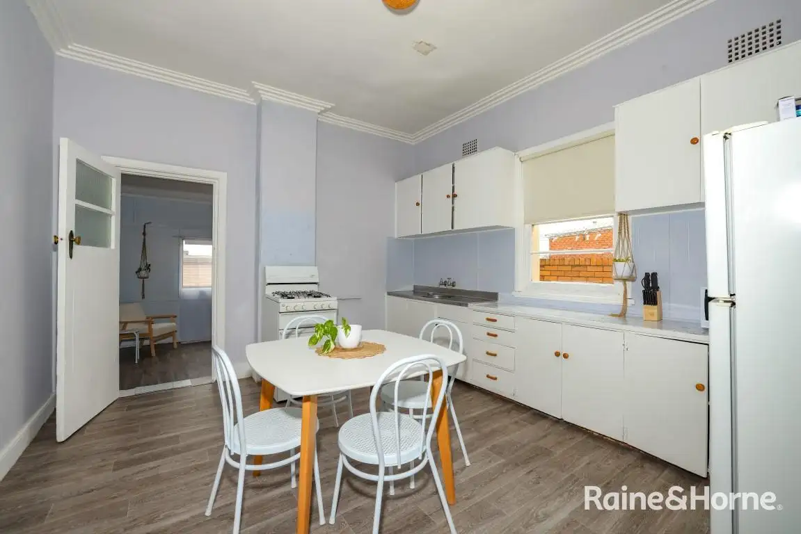 Main view of Homely unit listing, 1/119 George, Bathurst NSW 2795