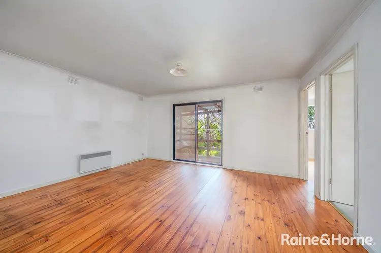 Fifth view of Homely house listing, 9 Arnold Court, Woodend VIC 3442