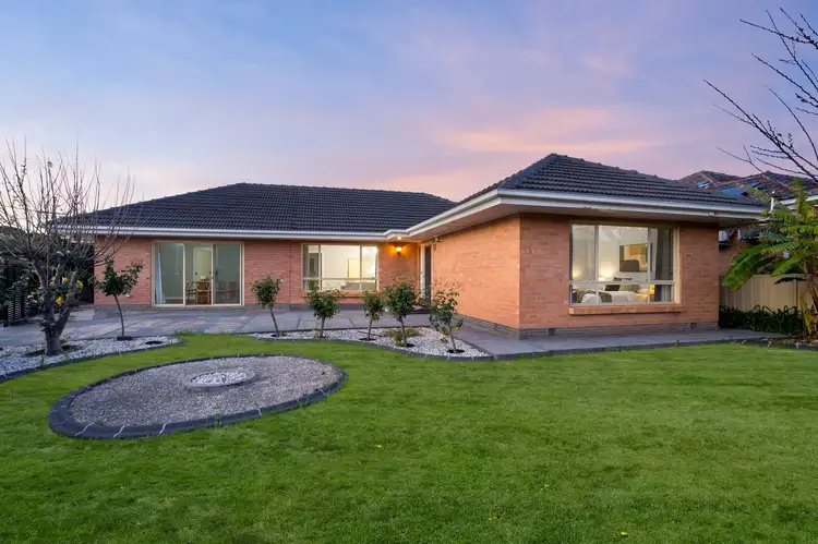 1 Greenglade Drive, Mitchell Park SA 5043