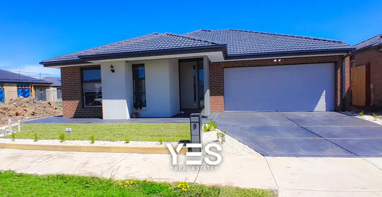 9 Lavello Street, Clyde VIC 3978