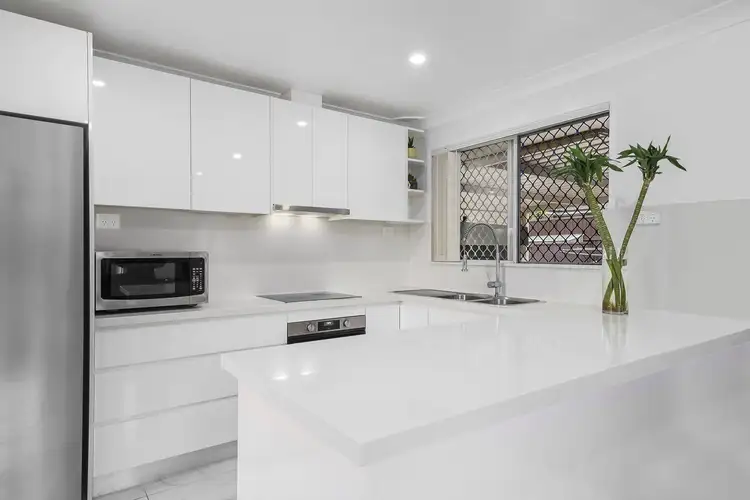 Main view of Homely villa listing, 18/4 Sitella Place, Ingleburn NSW 2565