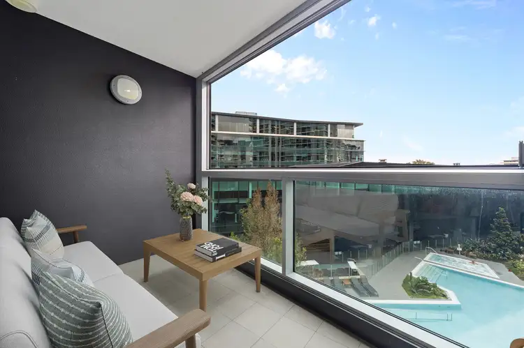 8 Harbour Road