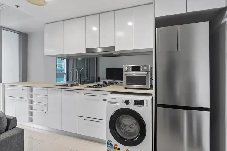 Sixth view of Homely unit listing, 10305/8 Harbour Road, Hamilton QLD 4007