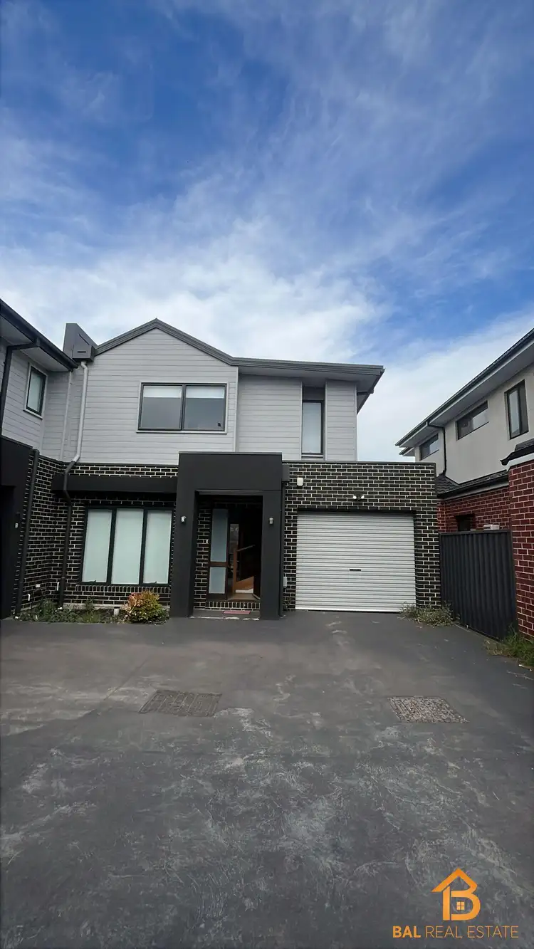 11 Tyquin Street