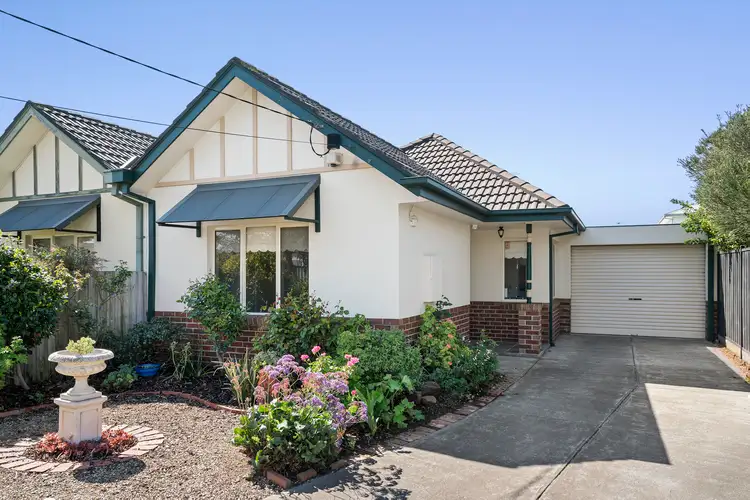 87A Paxton Street, South Kingsville VIC 3015