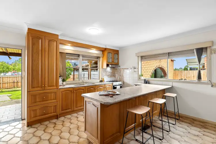 Fifth view of Homely house listing, 4 Oxley Court, Broadmeadows VIC 3047