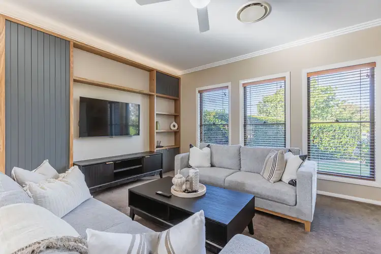 Fifth view of Homely house listing, 10 Lago Court, Dubbo NSW 2830