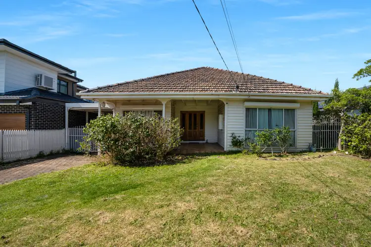 30 Marchant Avenue