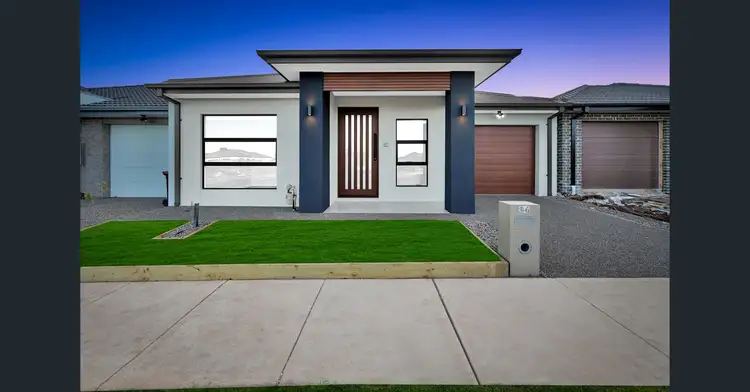 24 Everlasting Boulevard, Strathtulloh VIC 3338