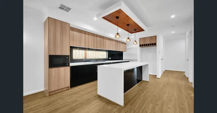 Seventh view of Homely house listing, 24 Everlasting Boulevard, Strathtulloh VIC 3338