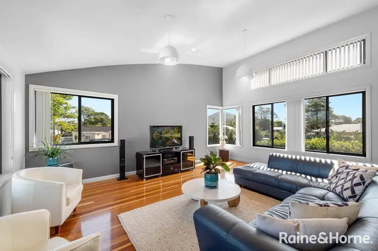 14 Lloyd Street, Shoalhaven Heads NSW 2535