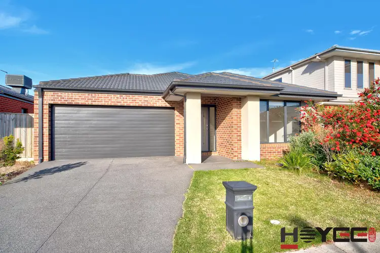 24 Hutchence Drive, Point Cook VIC 3030