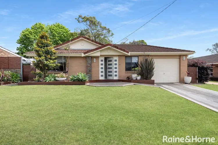 14 Ambassador Avenue, North Nowra NSW 2541