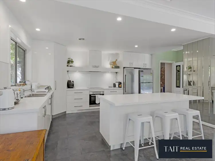 Fifth view of Homely house listing, 2 Mannion Court, Wangaratta VIC 3677
