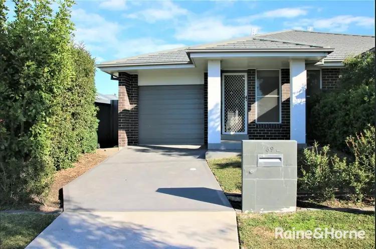 69 Awabakal Drive