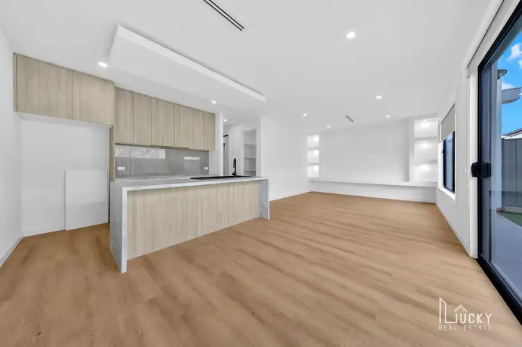 Fourth view of Homely house listing, 8 thyridia st, Craigieburn VIC 3064