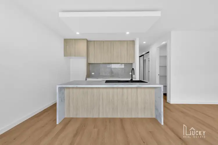 Fifth view of Homely house listing, 8 thyridia st, Craigieburn VIC 3064