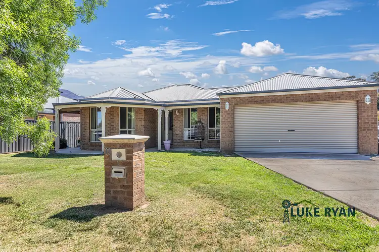 11 Michie Street, Elmore VIC 3558
