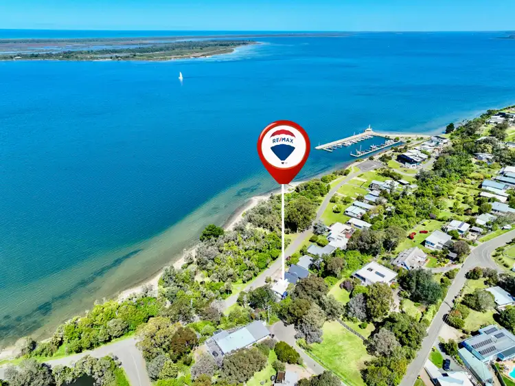 48 Beach Road, Metung VIC 3904